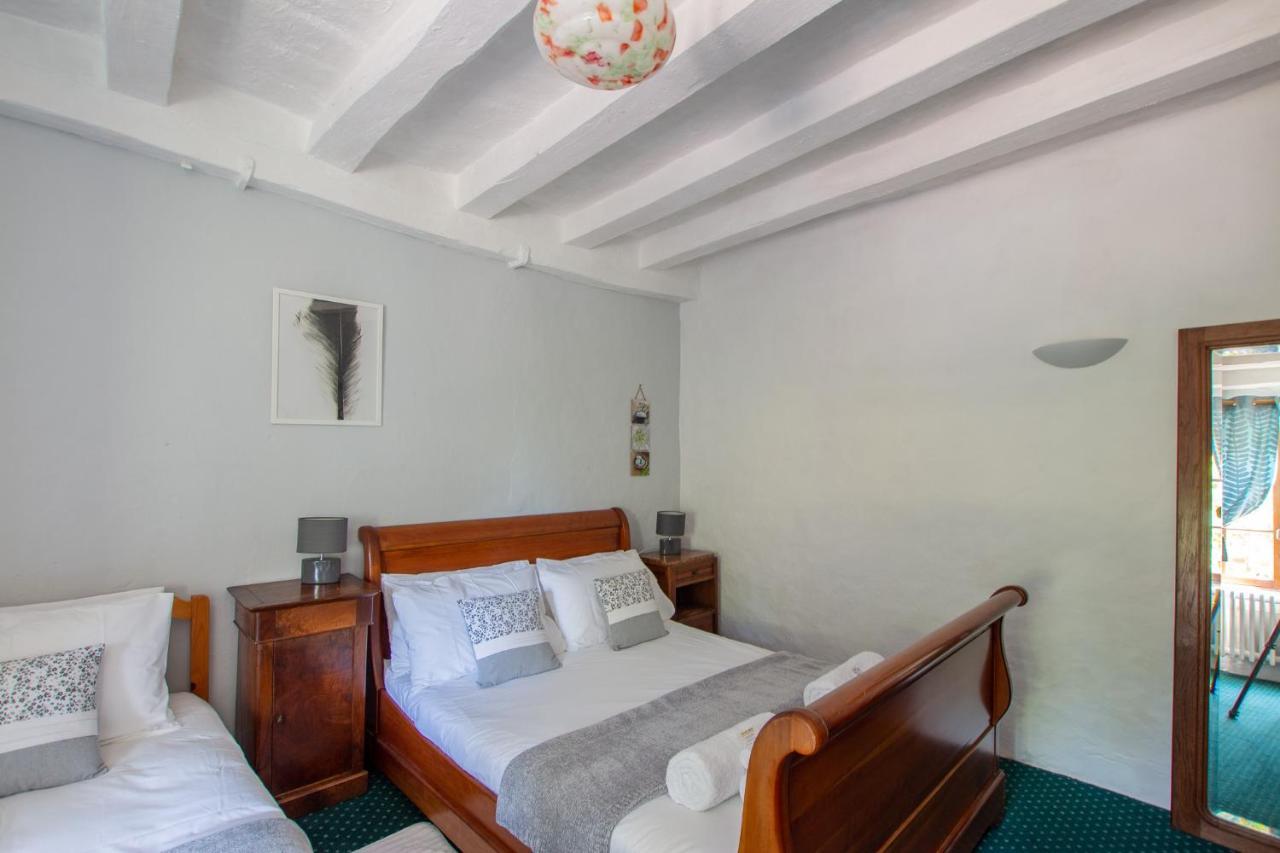 Roche-loire Holiday home
