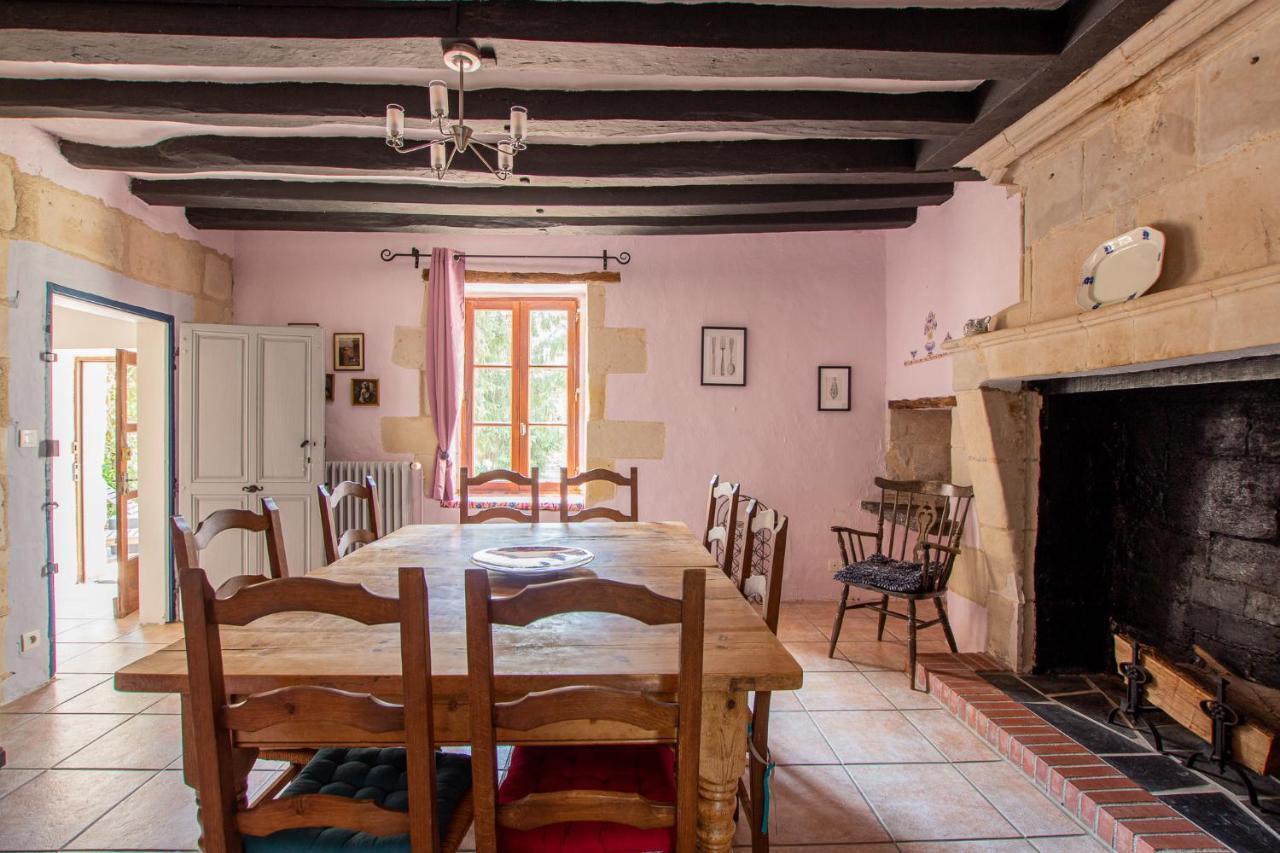 Roche-loire Holiday home *
